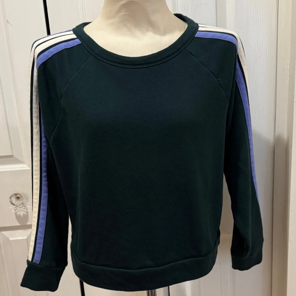 Lou & Grey XS Cropped Sweatshirt Dark Green Blue Stripe Sleeve Pullover LOFT - Picture 2 of 9